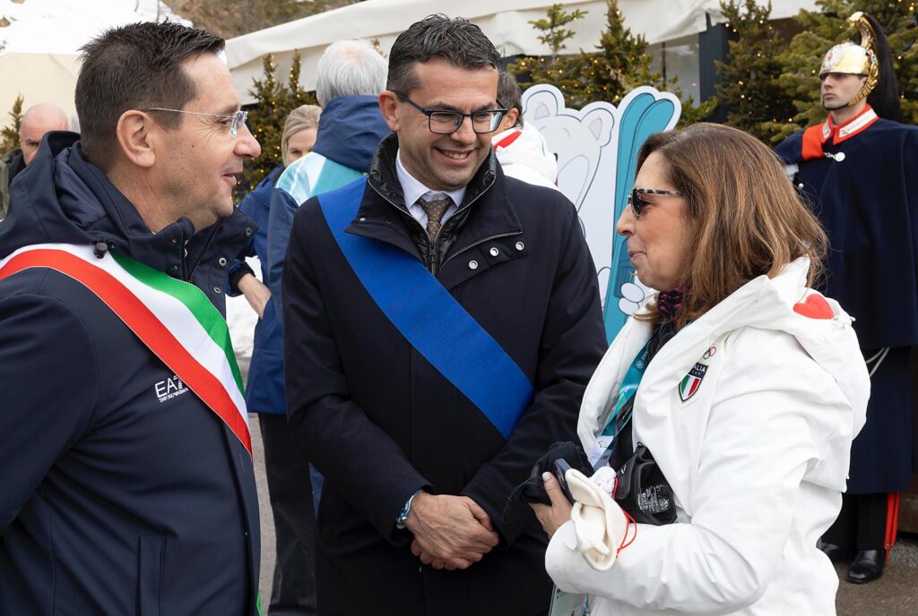 Il Sindaco Lorenzi con il Presidente della Provincia di Belluno Roberto Padrin e il Sottosegretario alla Difesa Isabella Rauti 