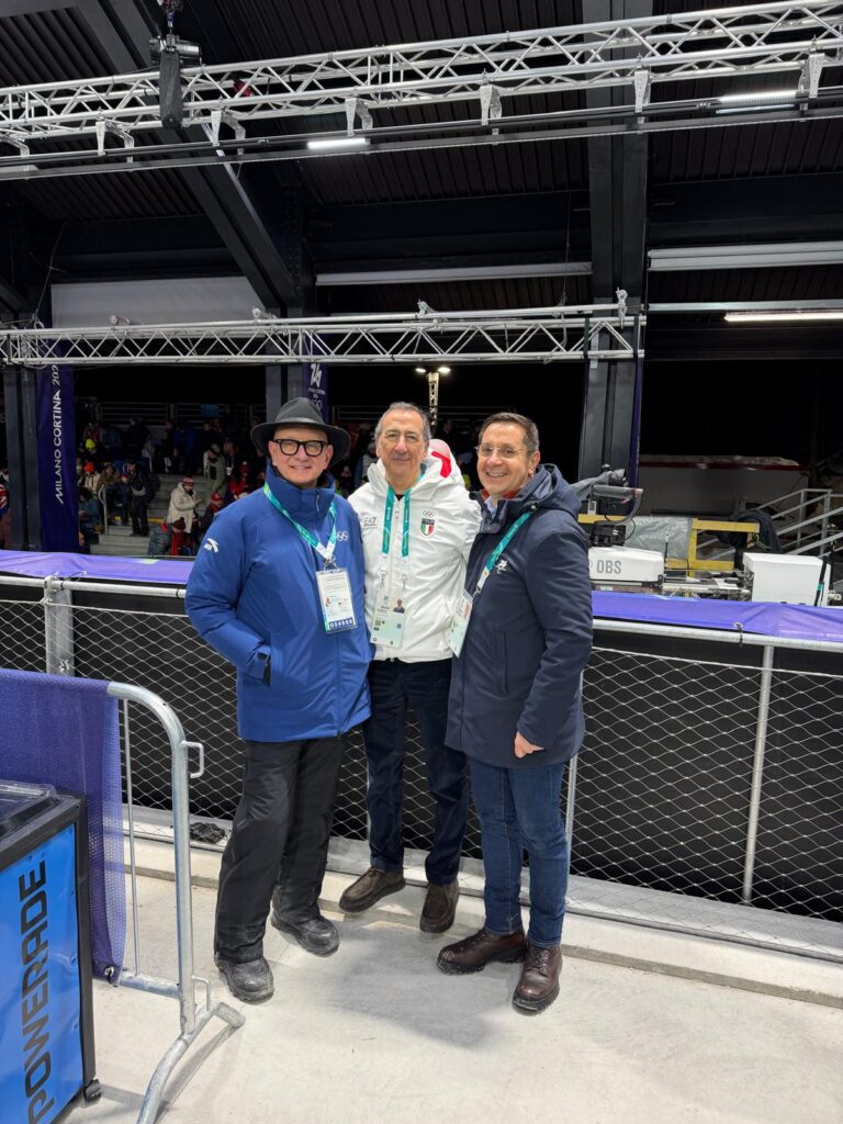 Allo Sliding Centre, Ivo Ferriani, Presidente della Federazione Internazionale di Sliding Sports, con il Sindaco di Milano Giuseppe Sala e il Sindaco Lorenzi. 