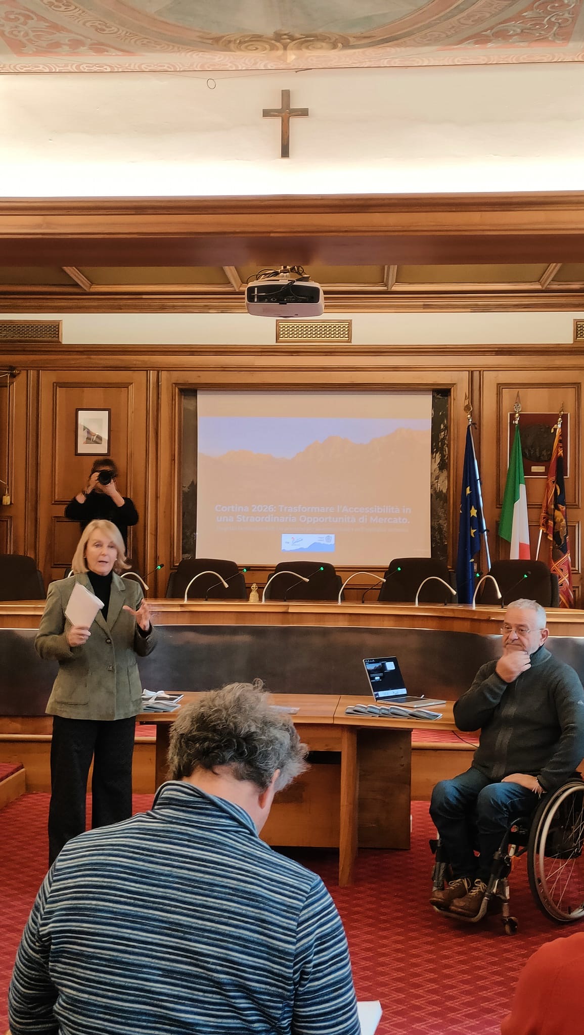 Cortina per Tutti: la Guida all’Ospitalità Accessibile e il percorso di accessibilità oltre il 2026