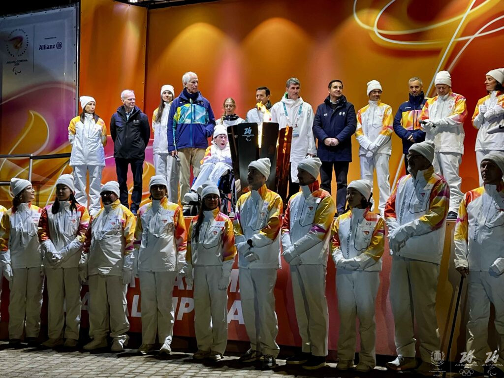 Cerimonia dell’Unione della Fiamma Paralimpica:  entusiasmo ed emozione in Largo Poste