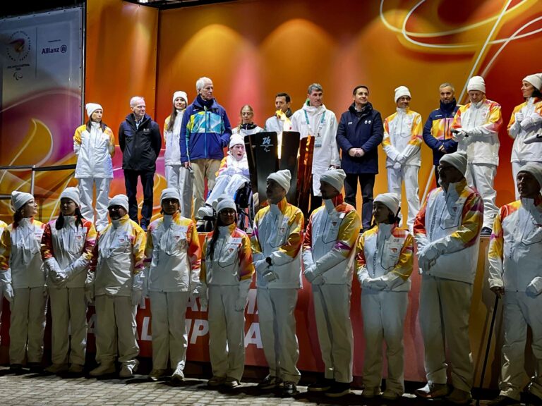 Paralympic Flame Union ceremony: excitement and emotion in Largo Poste